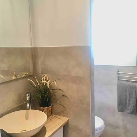 Pied Village - Dans Recente - Parking Gratuit Holiday home *